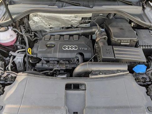 Used 2018 Audi Q3 2.0T Premium w/ Convenience Package image 21