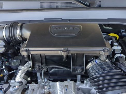 New 2026 Jeep Compass Latitude image 10