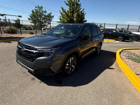 Used 2026 Subaru Forester Touring w/ Touring Package AWD/4WD image 4