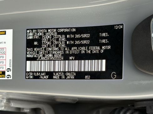 Used 2024 Lexus GX 550 w/ Accessory Package (2T) AWD/4WD image 24