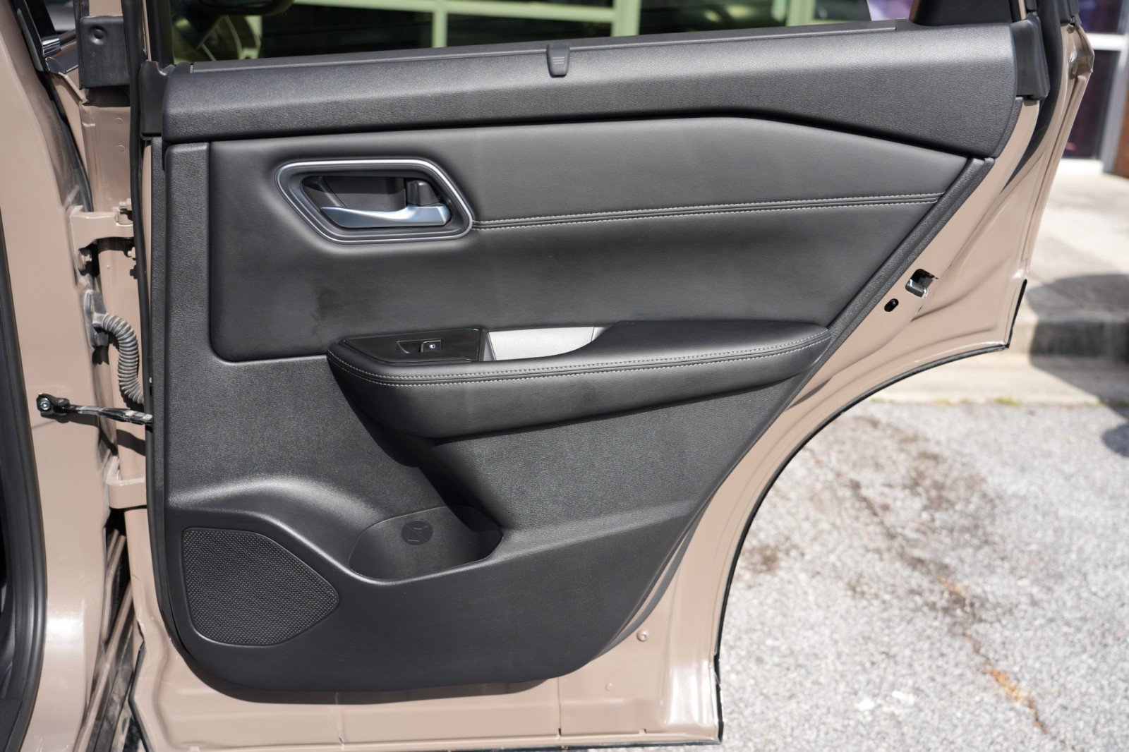 Used 2024 Nissan Rogue Platinum w/ Platinum Premium Package FWD image 44
