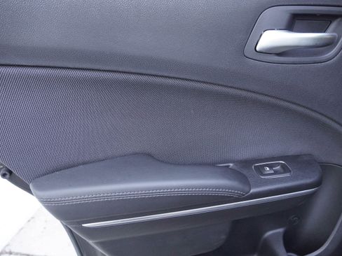 Used 2017 Dodge Charger SE AWD/4WD image 29
