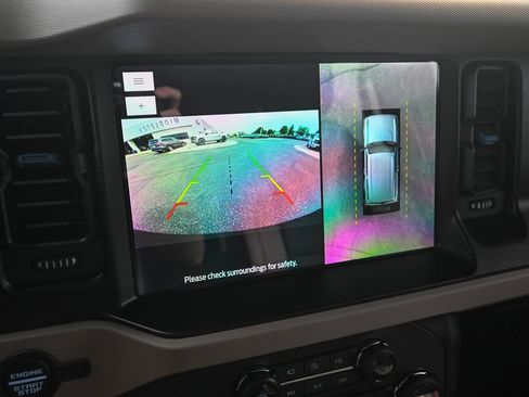 Used 2023 Ford Bronco Wildtrak AWD/4WD image 38