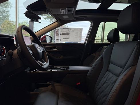 New 2026 Nissan Rogue Platinum image 13