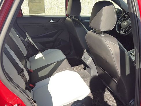 Used 2019 Volkswagen Jetta R-Line w/ R-Line Cold Weather Package FWD image 22