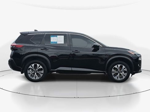 Used 2023 Nissan Rogue SV FWD image 5