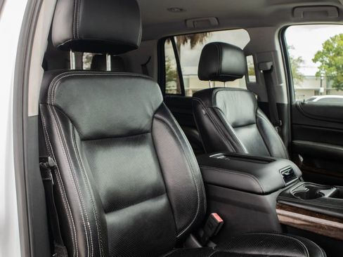 Used 2018 Chevrolet Tahoe LS RWD image 17