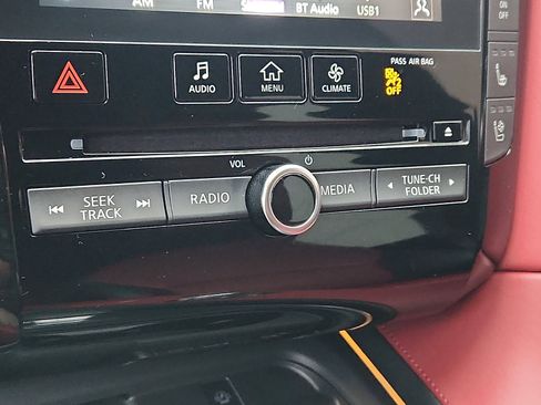 Used 2024 INFINITI QX50 Sport image 15