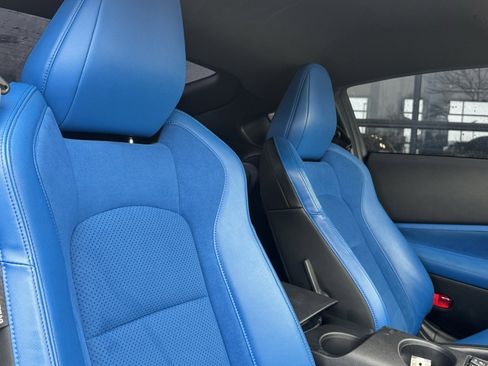 Used 2023 Nissan Z Performance w/ Floor Mat Package (L93) image 39