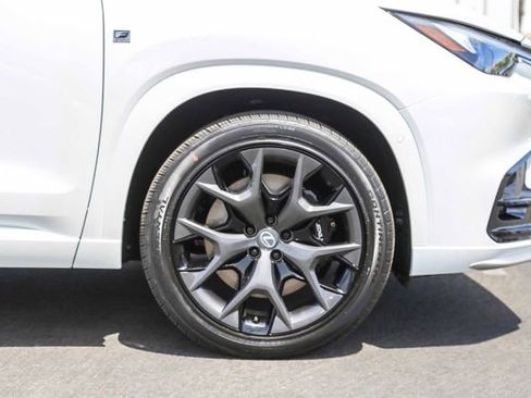 New 2026 Lexus TX 500h AWD image 10