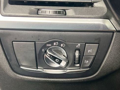 Used 2025 BMW X4 xDrive30i image 10