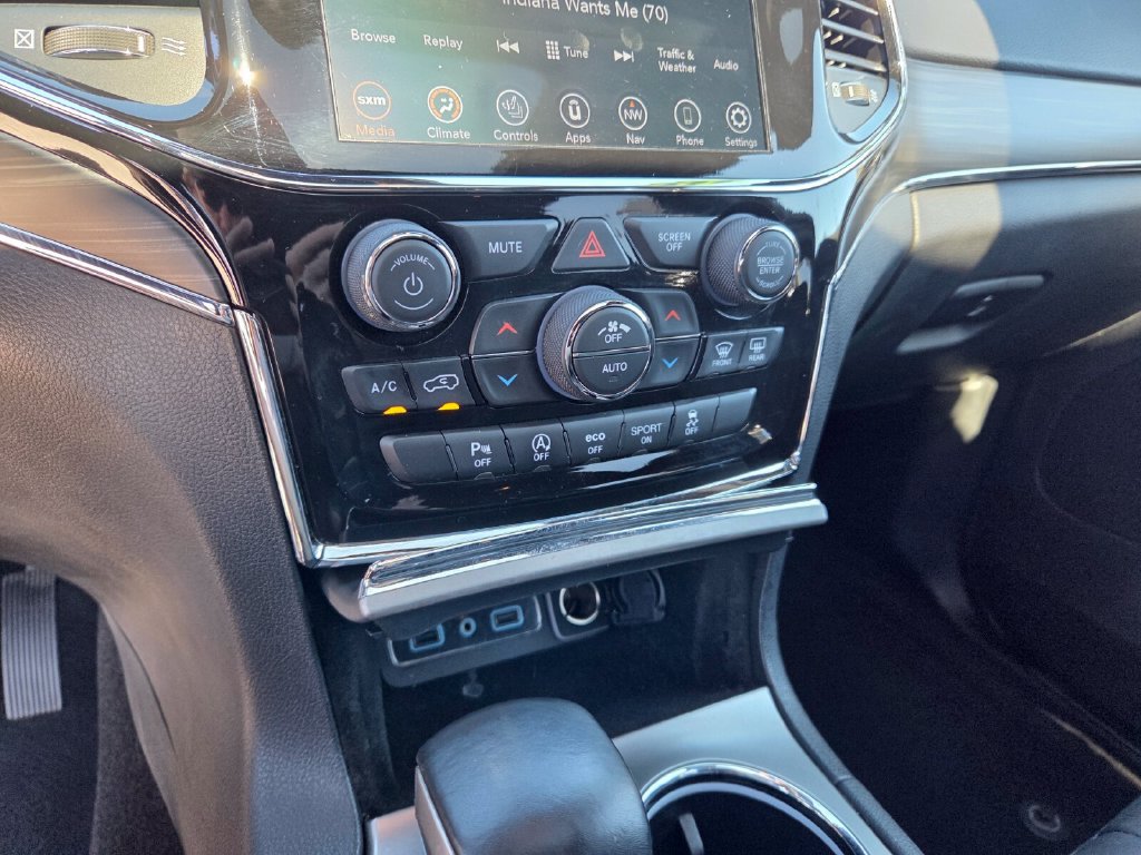 Used 2020 Jeep Grand Cherokee Limited AWD/4WD image 27