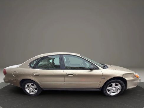 Used 2001 Ford Taurus SEL image 4