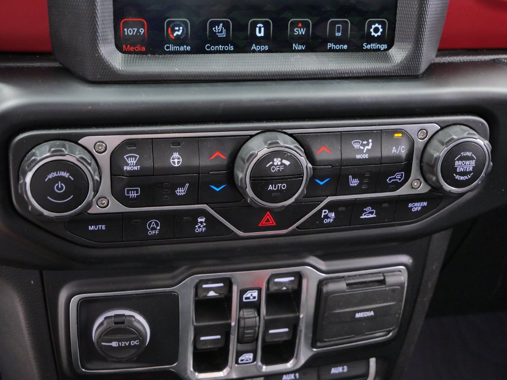 Certified 2022 Jeep Wrangler Unlimited Rubicon w/ Dual Top Group AWD/4WD image 26