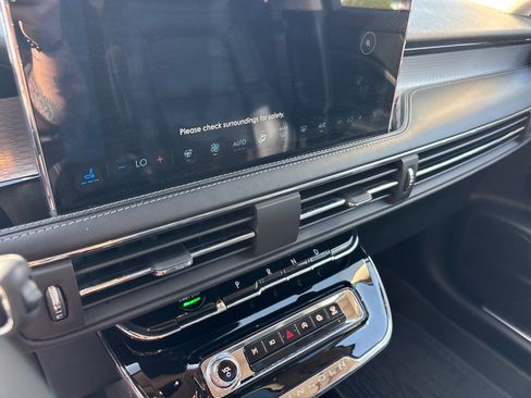 Certified 2023 Lincoln Corsair AWD w/ Equipment Group 101A image 21