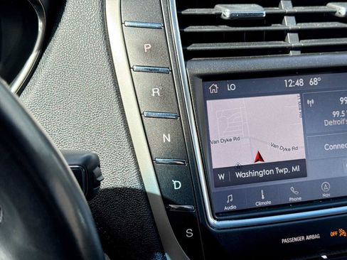 Used 2019 Lincoln Nautilus Reserve AWD/4WD image 33