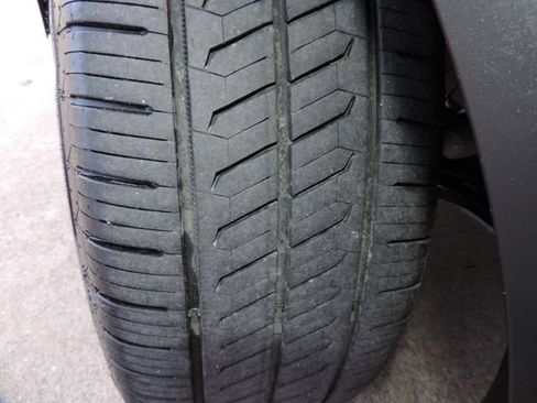 Used 2023 Kia Sportage EX image 11