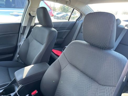 Used 2015 Honda Civic LX image 10