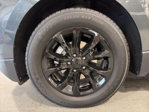 Used 2020 Chevrolet Equinox LT image 27