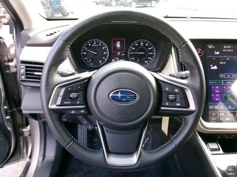 Used 2020 Subaru Outback Premium image 15