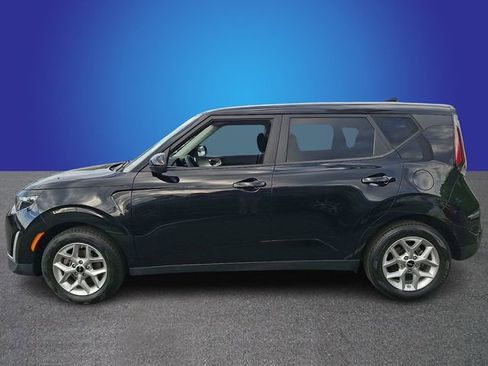 Used 2024 Kia Soul LX w/ Option Group 015 FWD image 7