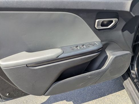 Used 2025 Kia K4 FWD image 15