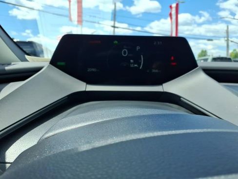 Used 2026 Toyota Prius FWD image 19