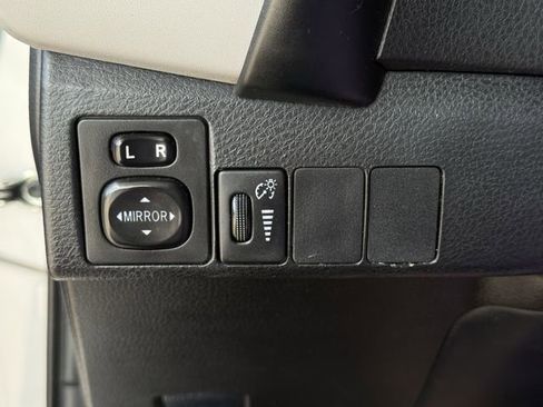 Used 2019 Toyota Corolla LE FWD image 23