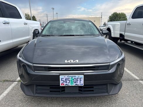 Used 2025 Kia K4 FWD image 2