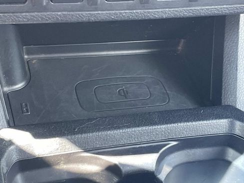 Used 2017 Toyota Tacoma TRD Off-Road AWD/4WD image 25