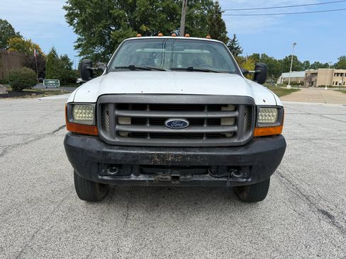 Used 2000 Ford F550 2WD Regular Cab Super Duty image 2