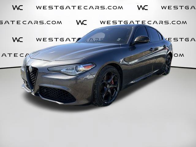 Used 2018 Alfa Romeo Giulia Ti Sport w/ Quick Order Package 22S Sport AWD/4WD image 1