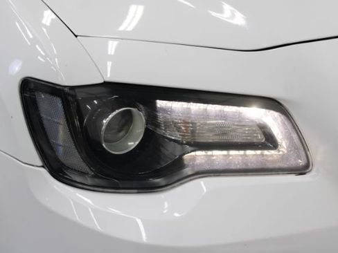 Used 2021 Chrysler 300 S RWD image 31