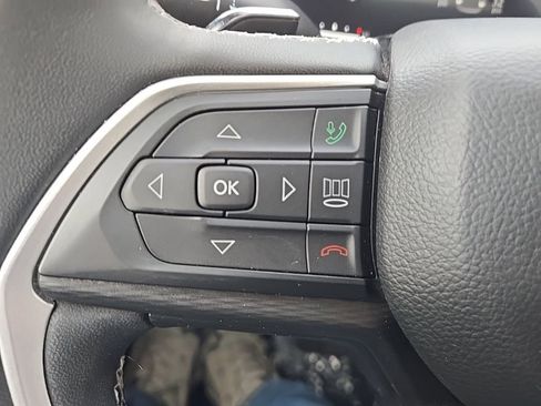 Certified 2023 Jeep Grand Cherokee L Laredo AWD/4WD image 30