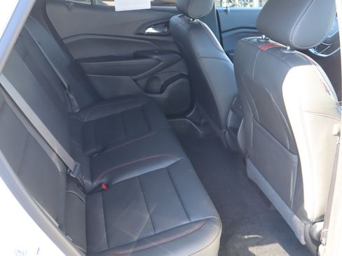 Certified 2024 Chevrolet Trax RS w/ Driver Confidence Package image 35