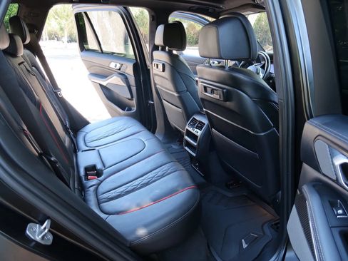 Used 2022 BMW X5 xDrive40i AWD/4WD image 35