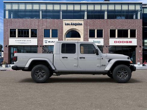 New 2026 Jeep Gladiator Sport image 21