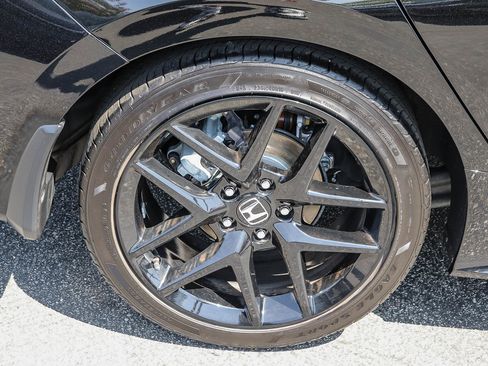 Certified 2025 Honda Civic Sport image 8