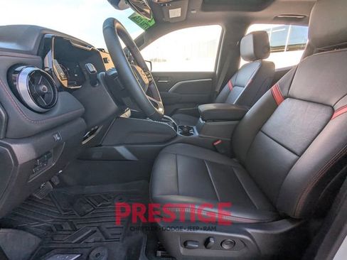 Used 2024 Chevrolet Colorado Z71 w/ LPO, Dark Essentials Package image 30