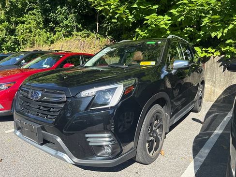 Used 2023 Subaru Forester Touring AWD/4WD image 4