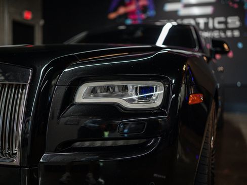 Used 2015 Rolls-Royce Ghost RWD image 21