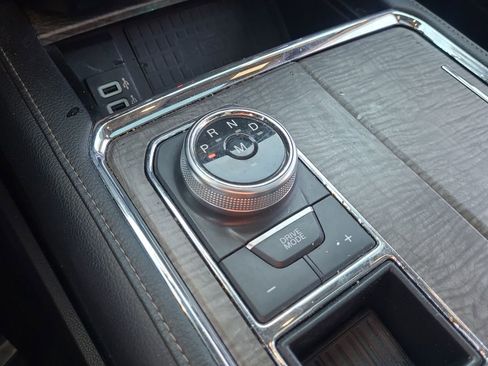 Used 2018 Ford Expedition Limited w/ Equipment Group 301A image 23