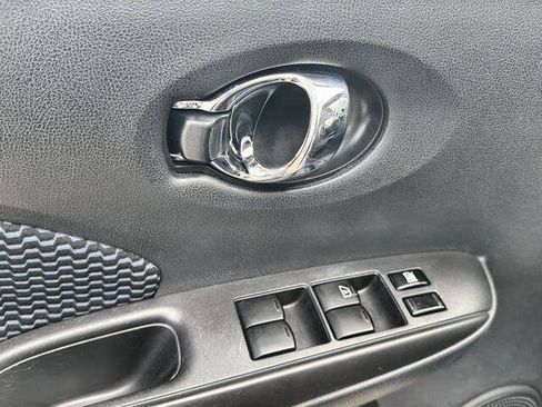 Used 2019 Nissan Versa Note SV FWD image 21