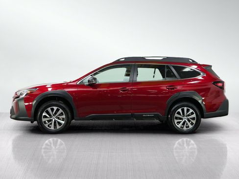Used 2025 Subaru Outback Premium AWD/4WD image 2
