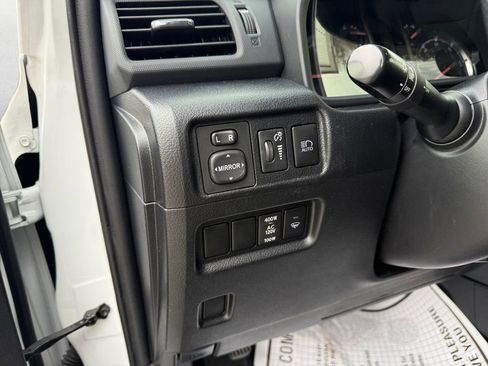 Used 2024 Toyota 4Runner TRD Off-Road Premium image 19