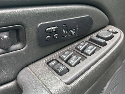 Used 2006 GMC Sierra 1500 SLT w/ Light Duty Power Package image 7