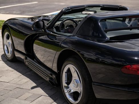 Used 1994 Dodge Viper RT/10 RWD image 15