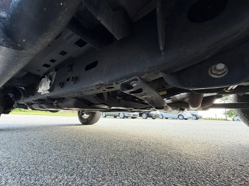 Used 2019 Jeep Wrangler Unlimited Sahara AWD/4WD image 19