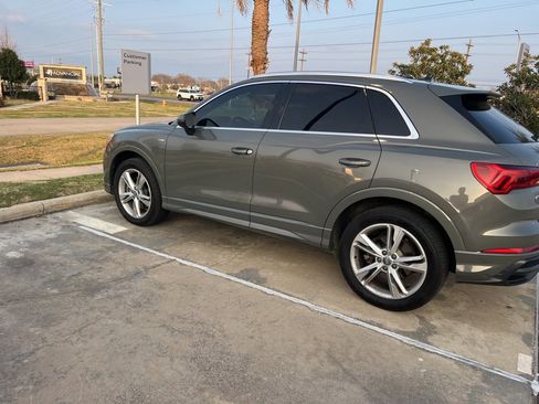 Used 2020 Audi Q3 2.0T Premium w/ Convenience Package image 5