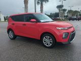 Used 2022 Kia Soul LX image 2